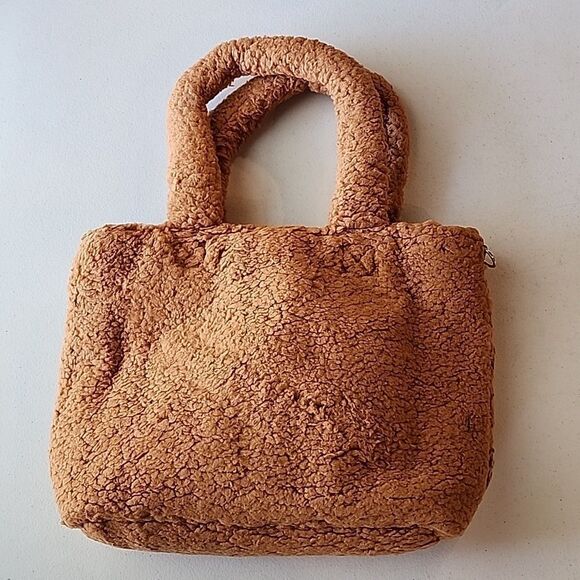 NWOT Bumblebella by Jill Martin Allover Sherpa Mid Size Tote in Biscuit - Picture 2 of 5